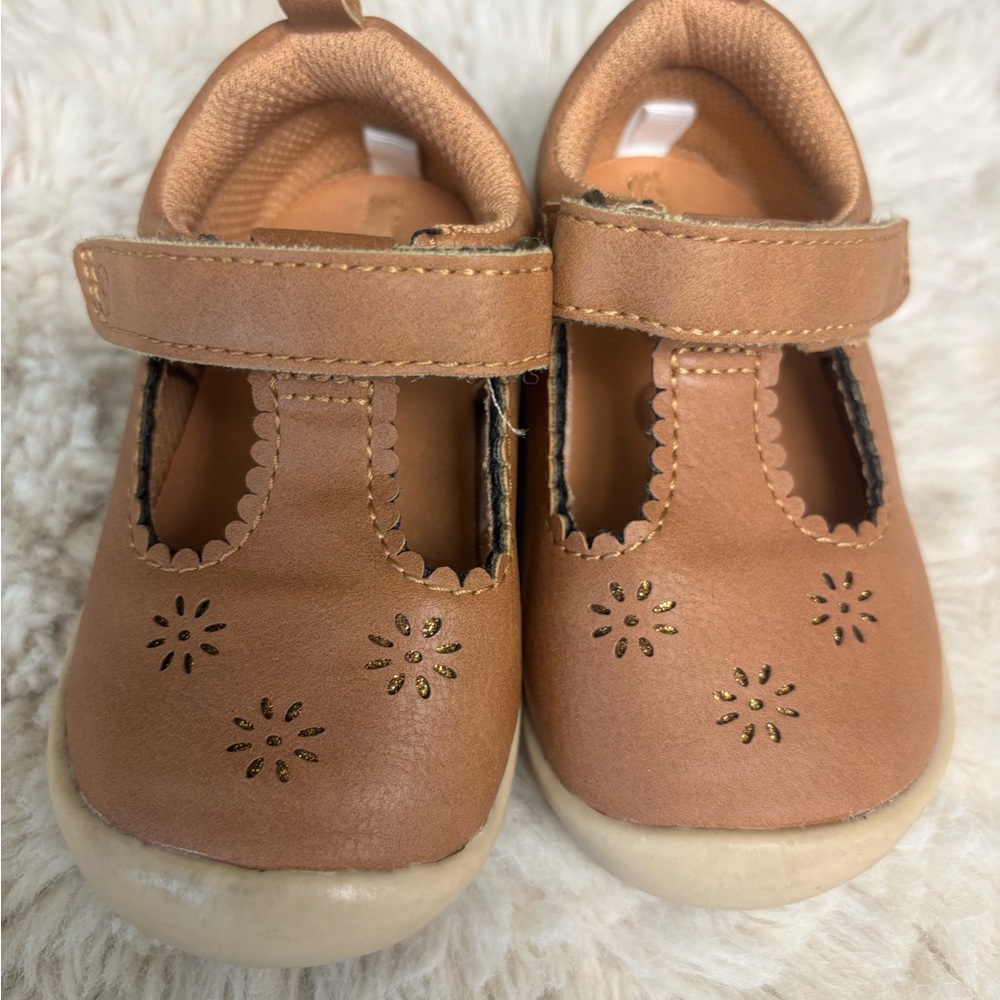 Stride Rite Tan Toddler Shoe size 5